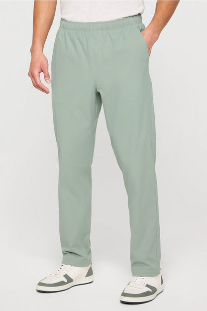 Fabletics The Don Straight Leg Pull-On Pant