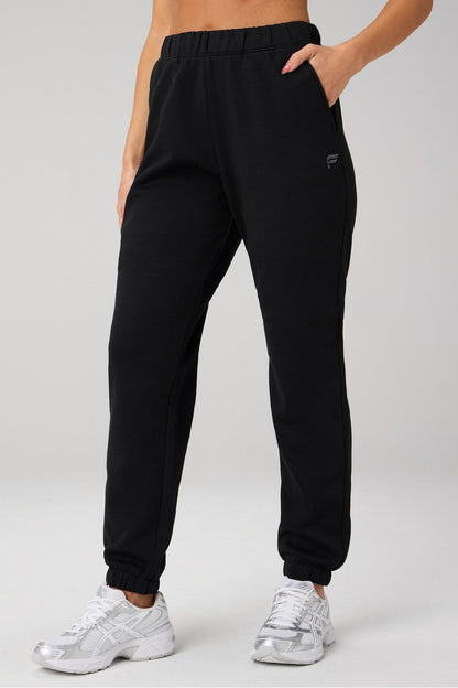 Fabletics Cozy Fleece Go-To Sweatpant