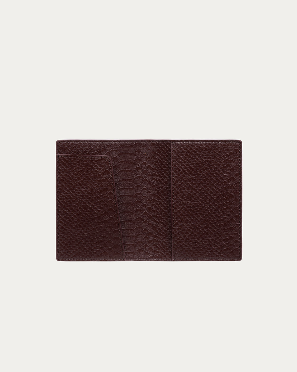 Freja Passport Cover Berry Croc