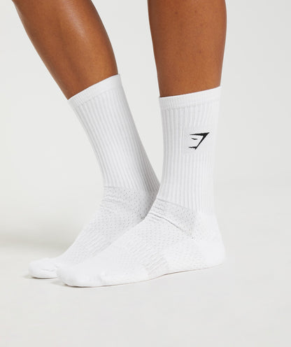 Women's Gymshark Premium Sharkhead Crew Single White