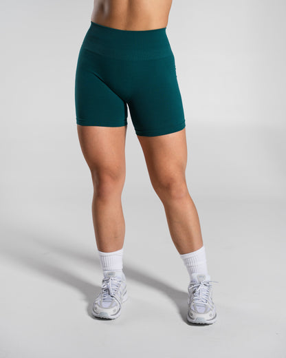 Alphalete Women's Pump High Rise Short