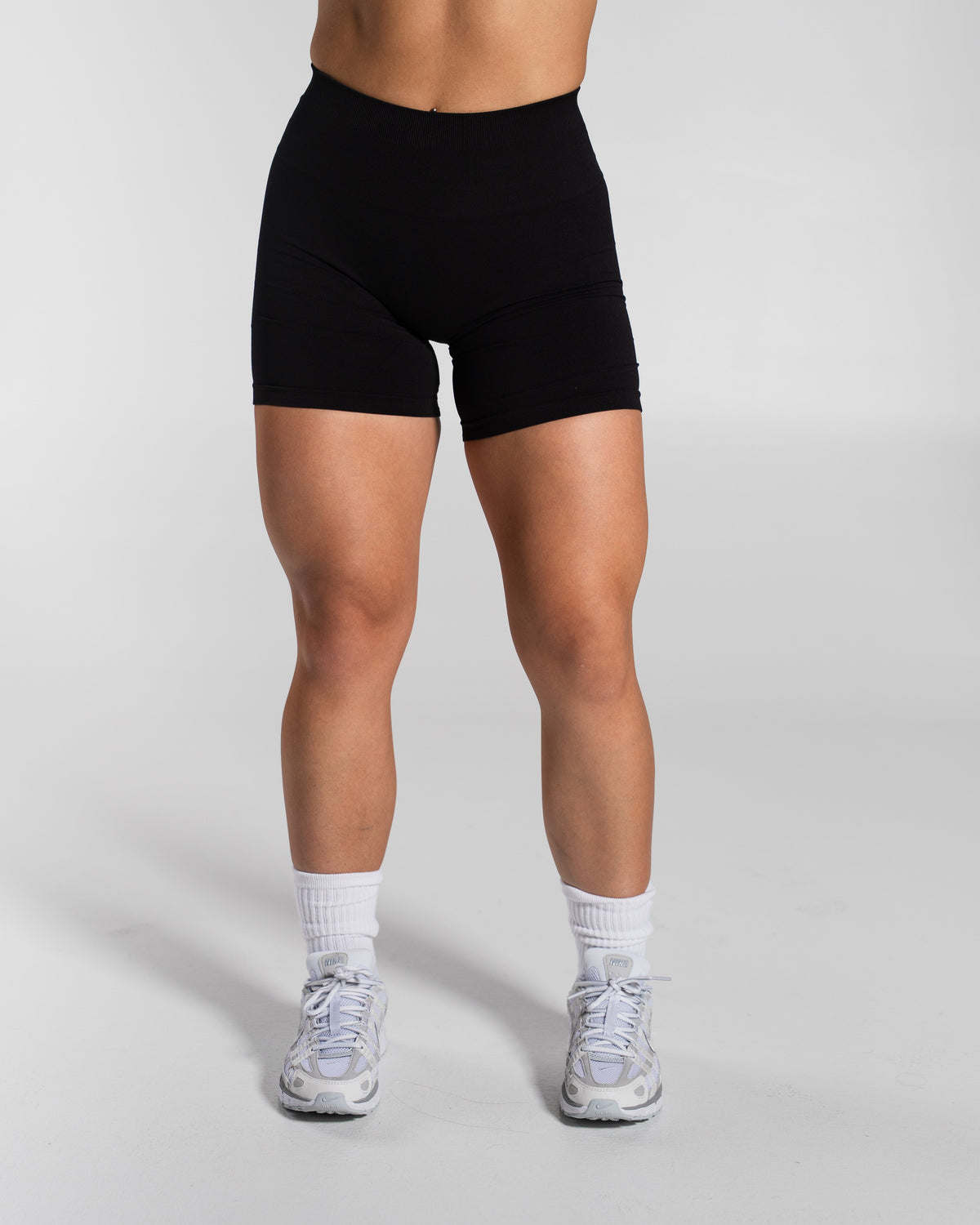 Alphalete Women's Pump High Rise Short
