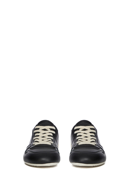#color_black-milk-milk