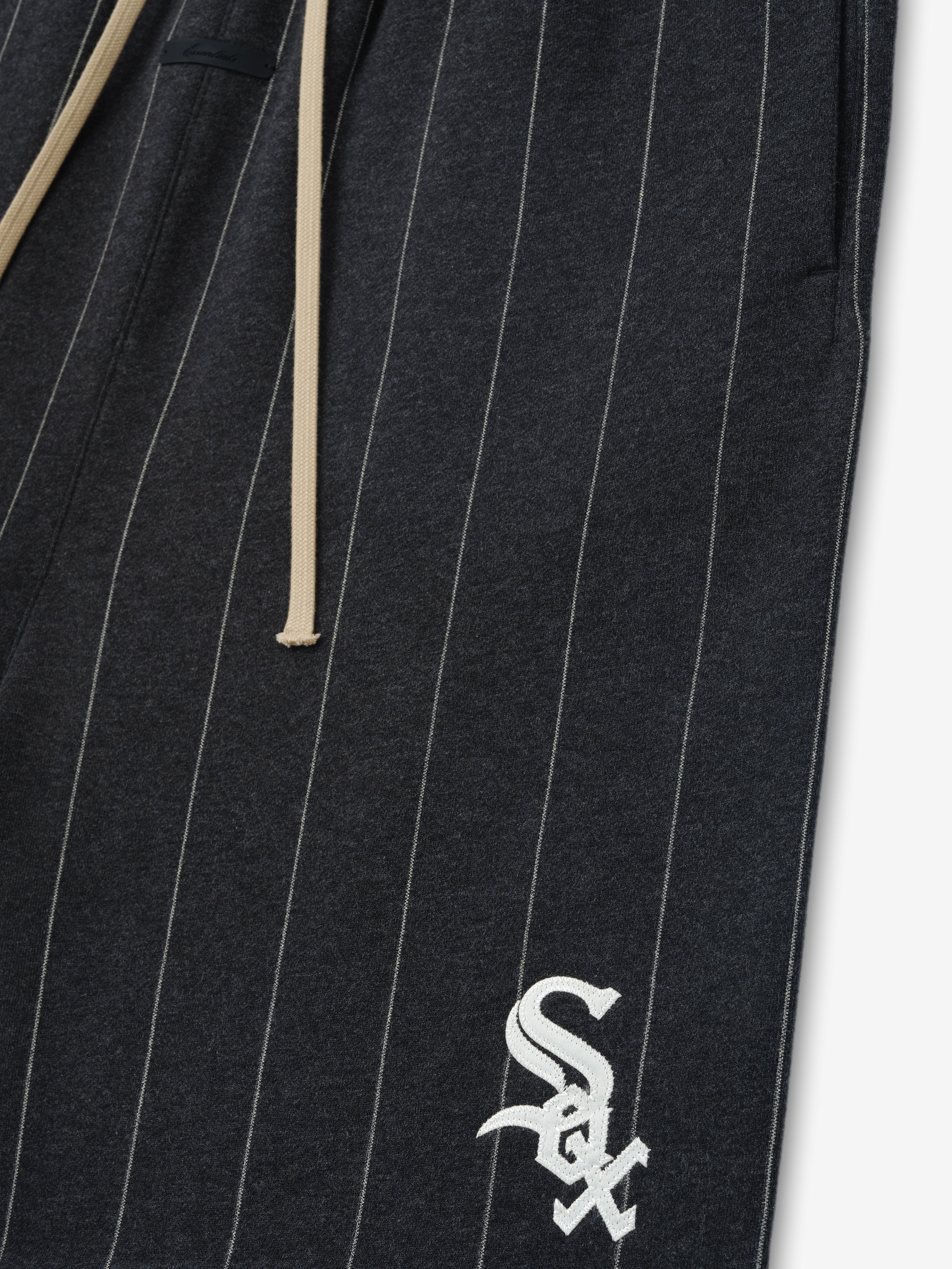 Essentials White Sox 90'S Sweatshort Iron Heather W White Pinstripes