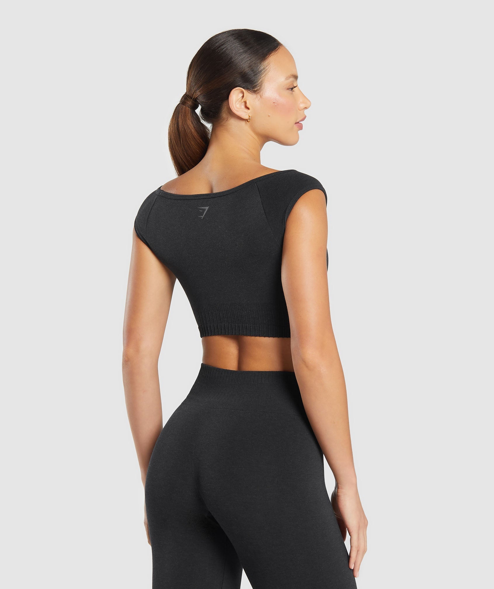 Women's Gymshark Luxe Seamless Boat Neck Crop Top Coal Marl