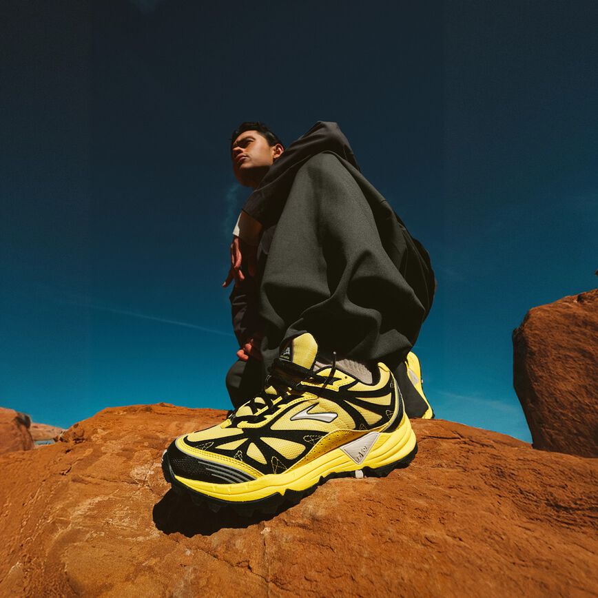 Brooks Cascadia 1 Yellow/Black/Moonbeam (Women's)