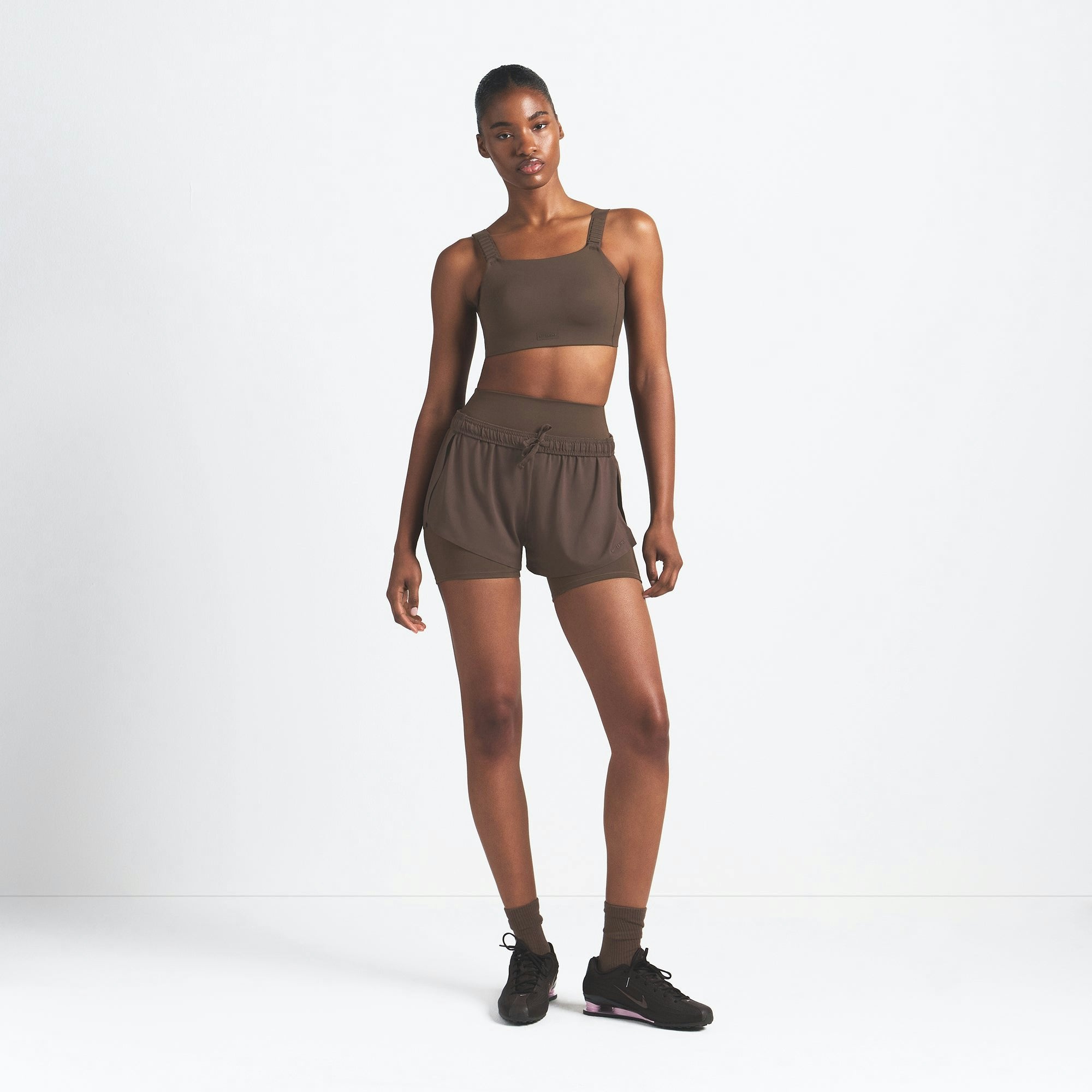 Skims Nikeskims Airy Mini Short Dark Sepia