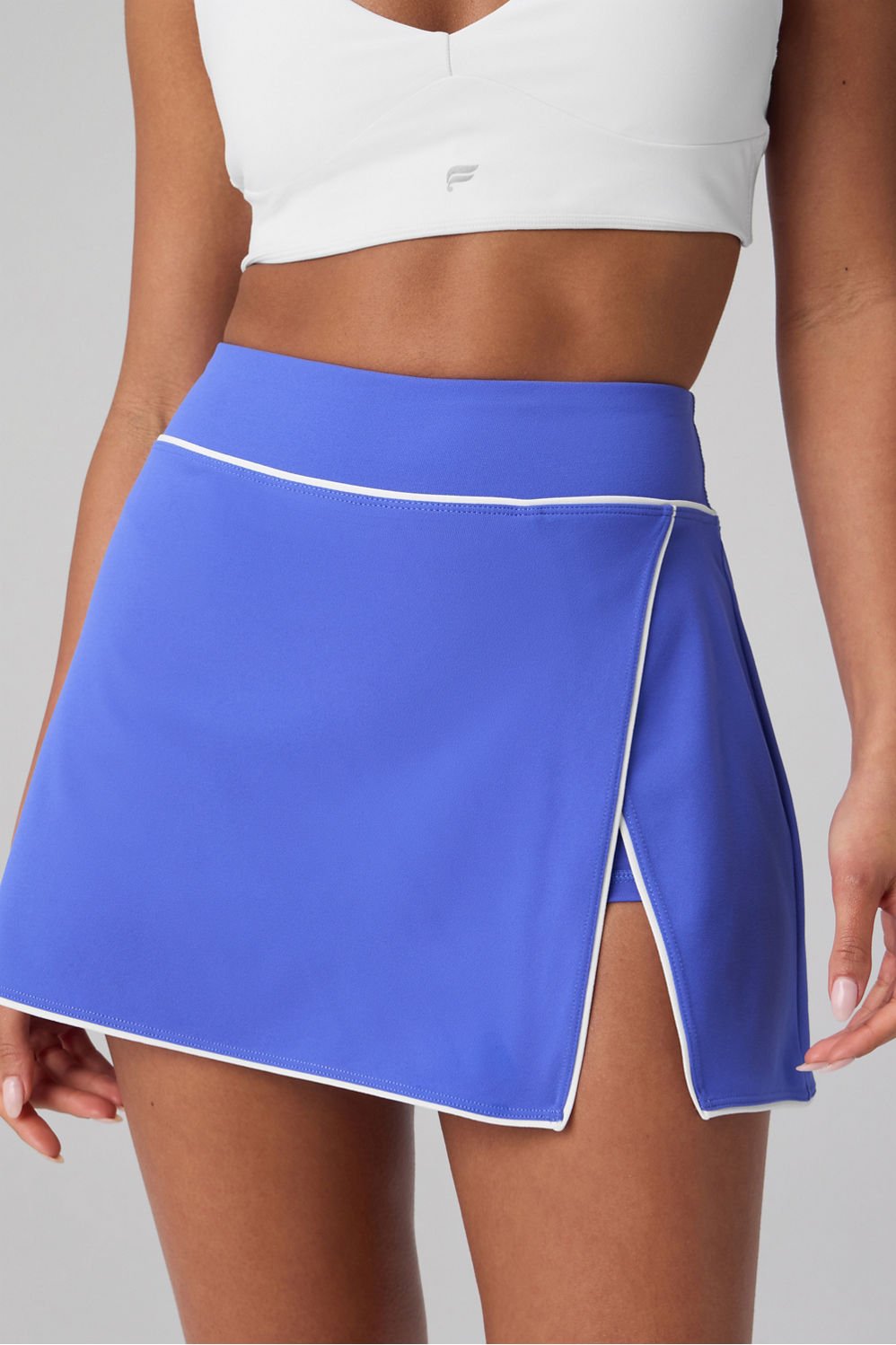 #color_sapphire-sky/classic-white