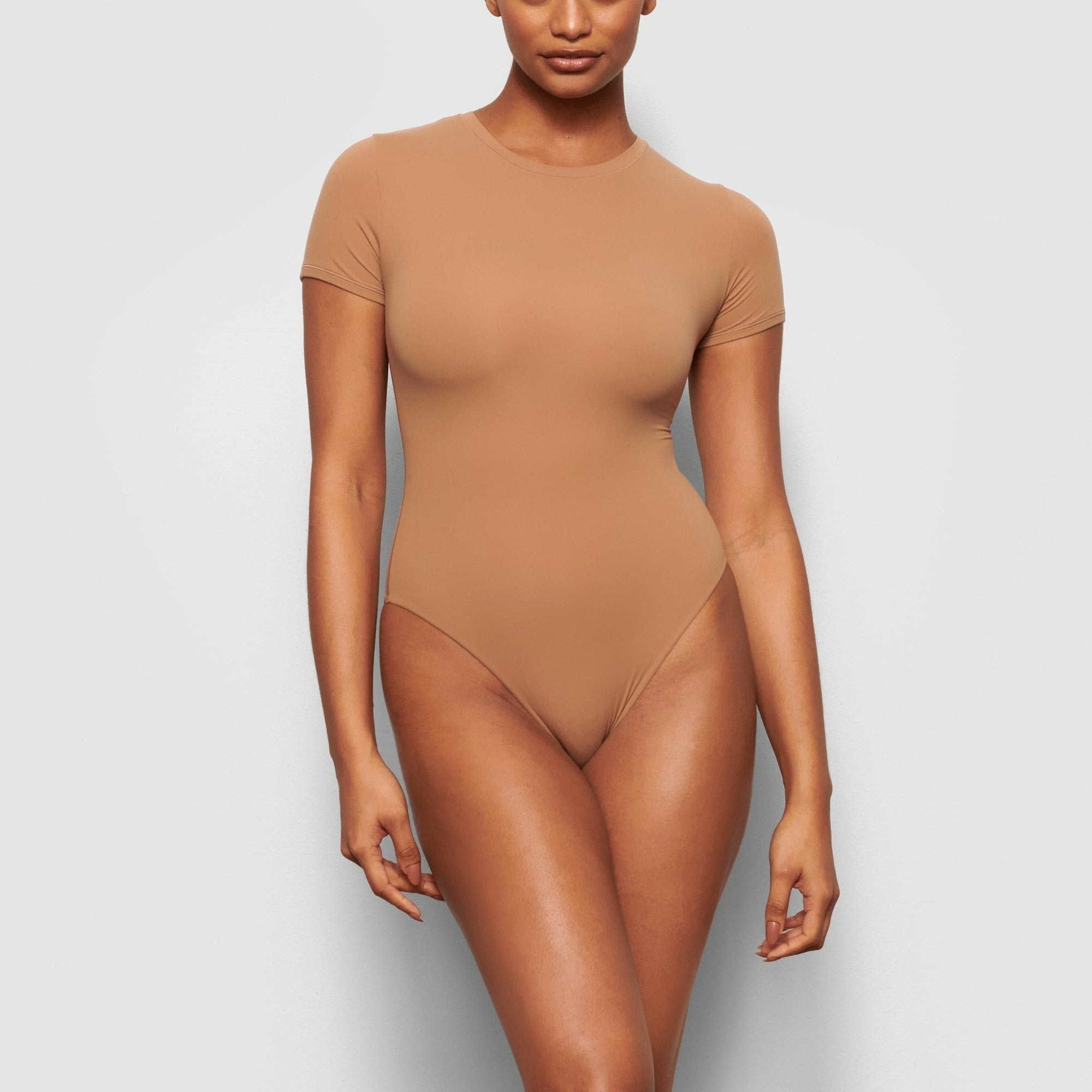 FITS EVERYBODY T-SHIRT BODYSUIT