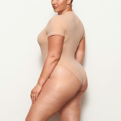 FITS EVERYBODY T-SHIRT BODYSUIT