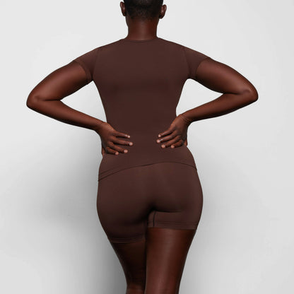 Skims Soft Smoothing Seamless T-Shirt Cocoa