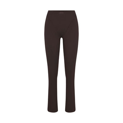 Skims Nikeskims Matte V-Line 39" Straight Legging Dark Sepia