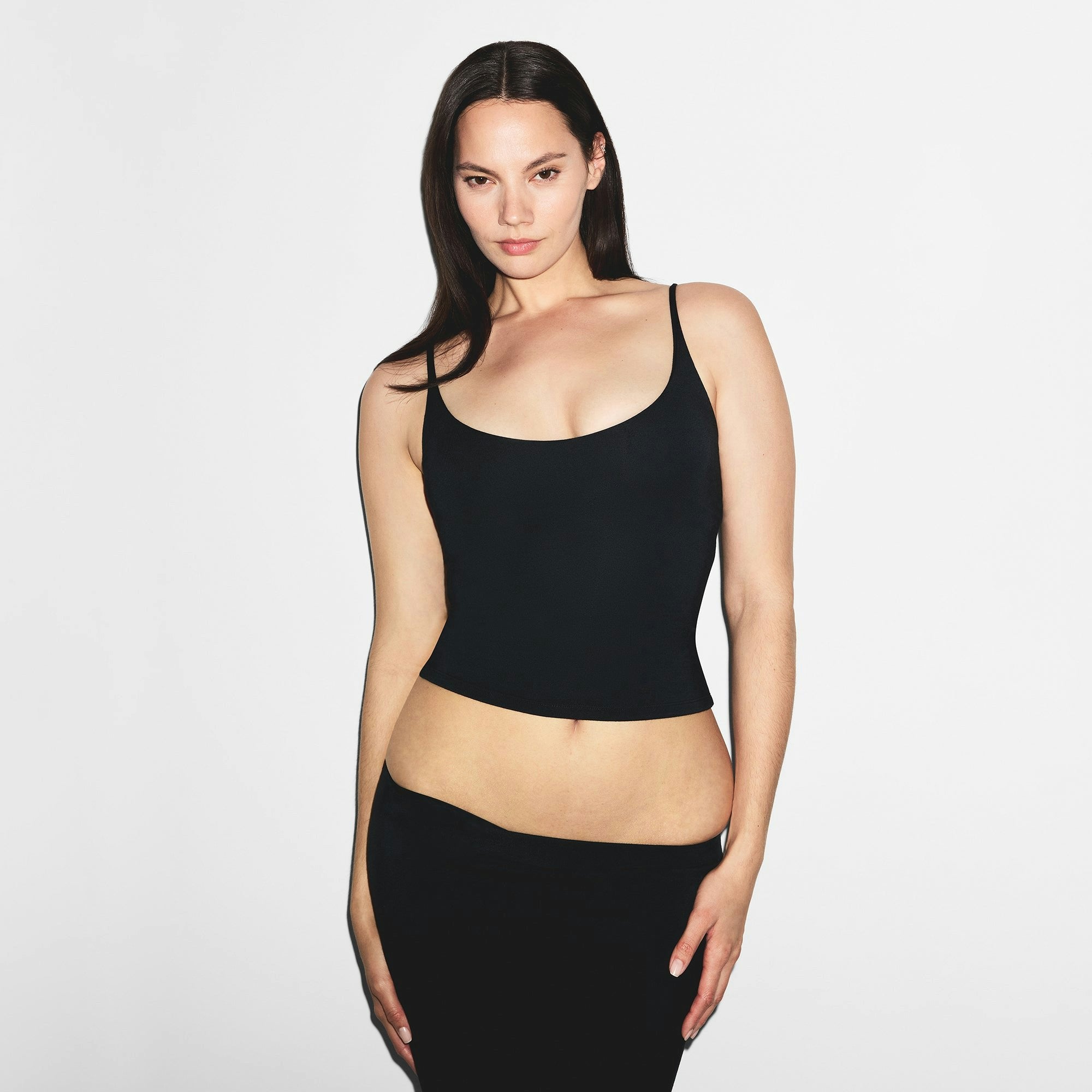 SMOOTH LAYERS SCOOP NECK CAMI