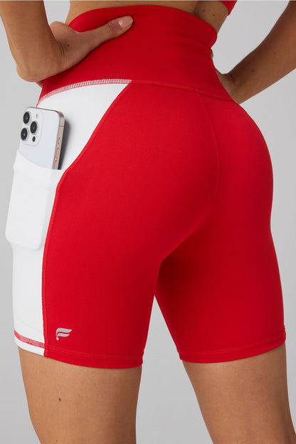 Fabletics On-The-Go High-Waisted Short 6"