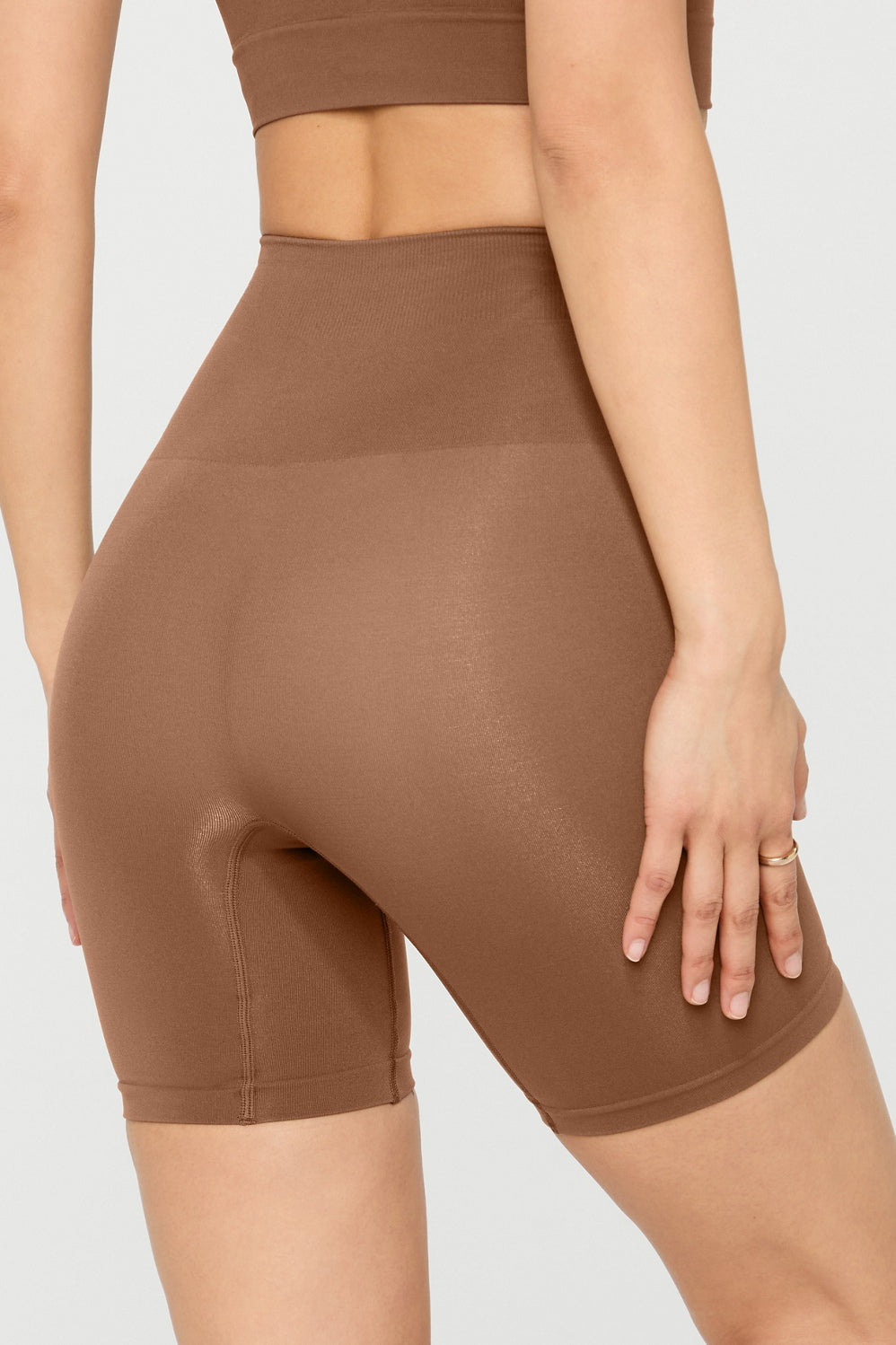 #color_brown-and-rich