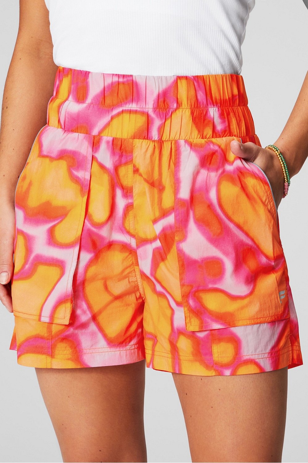 #color_pink-escape-large-summer-madness/reflective-silver