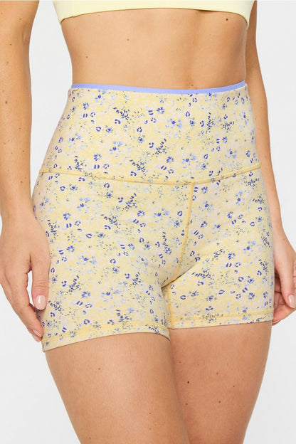 Fabletics Boost PowerHold® High-Waisted Short 4"