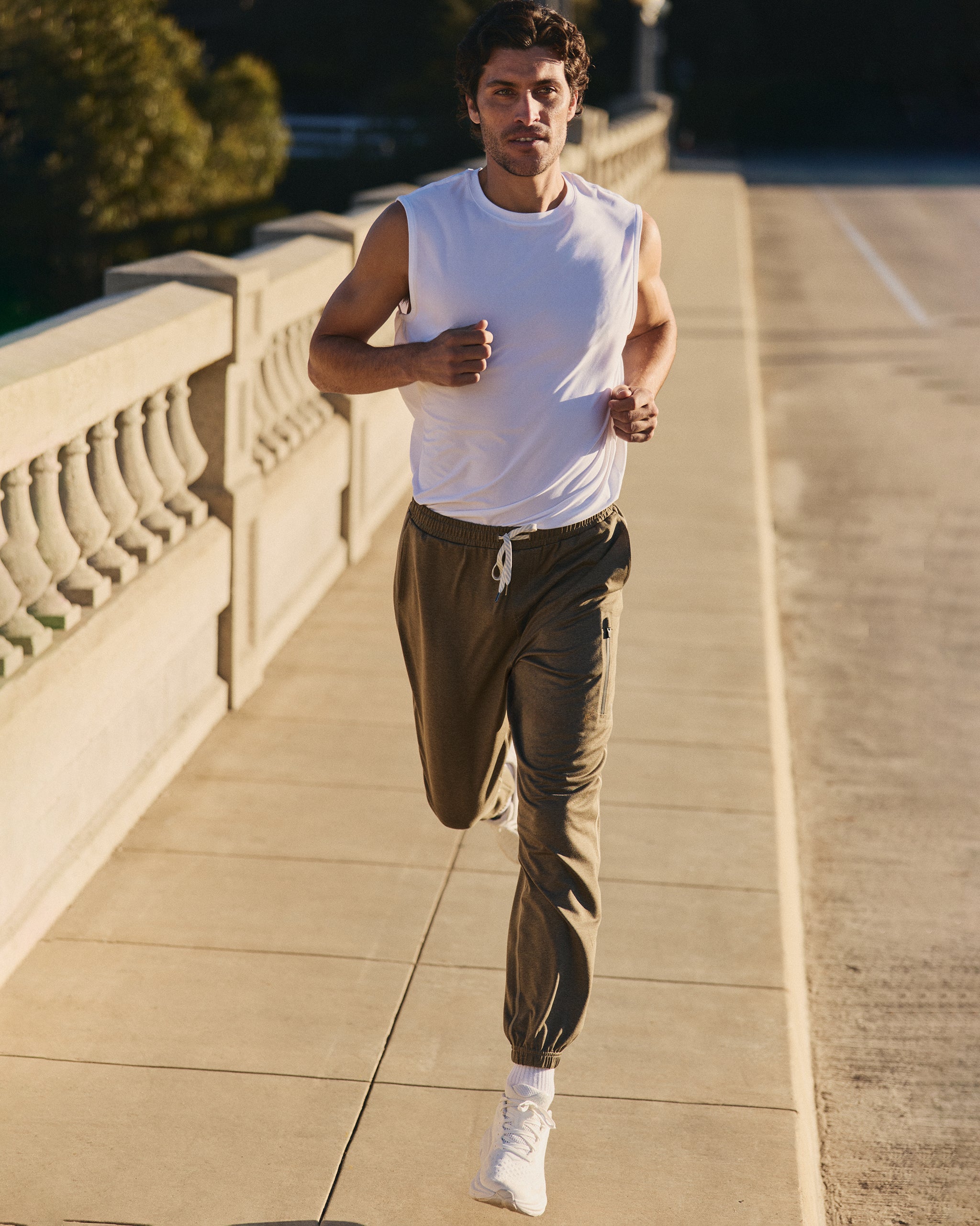 Vuori Sunday Performance Sweatpant