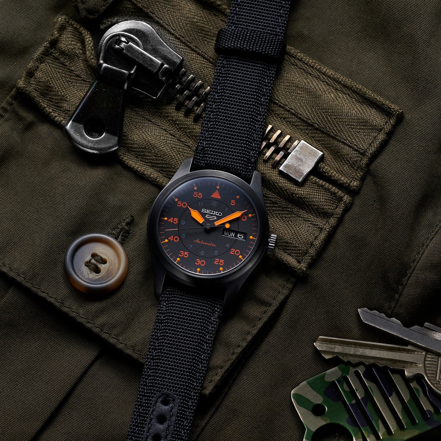 Seiko 5 Sports Flieger - Black - SRPH33K1