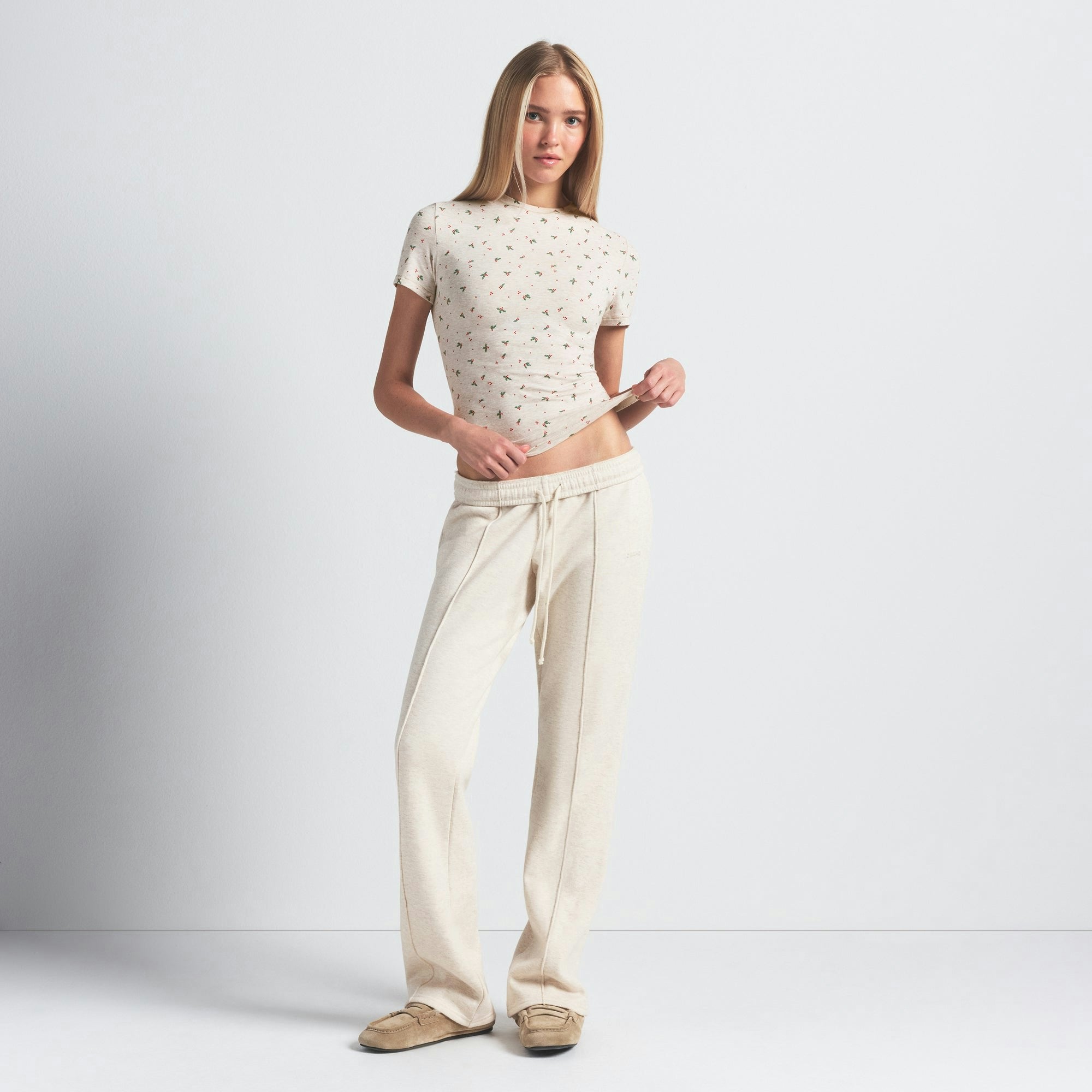 Skims Cotton Jersey T-Shirt Oatmeal Heather Holly Print