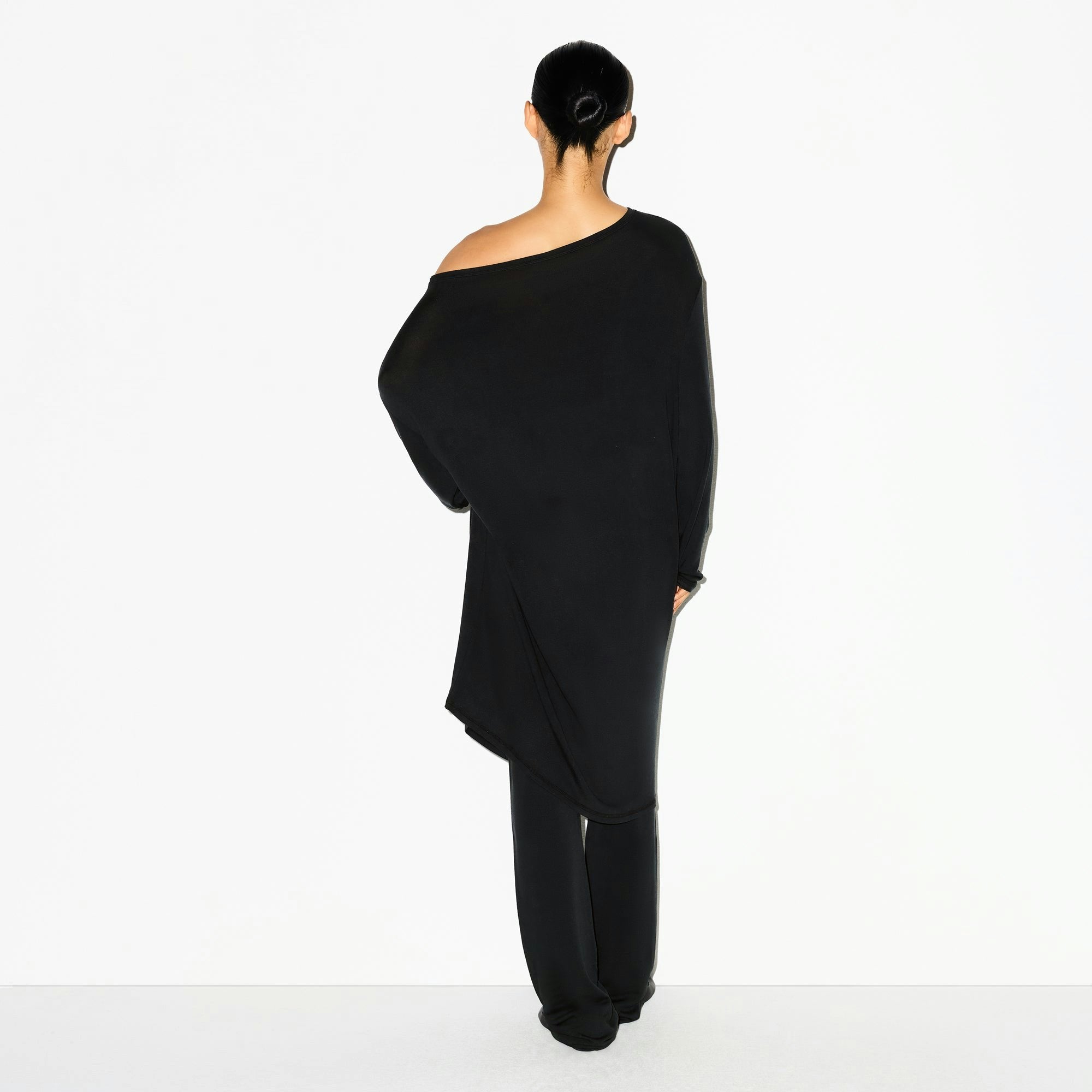 LIGHTWEIGHT MODAL LONG SLEEVE TUNIC