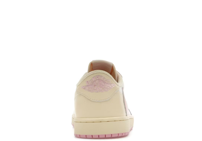 Jordan 1 Retro Low OG SP Travis Scott Shy Pink