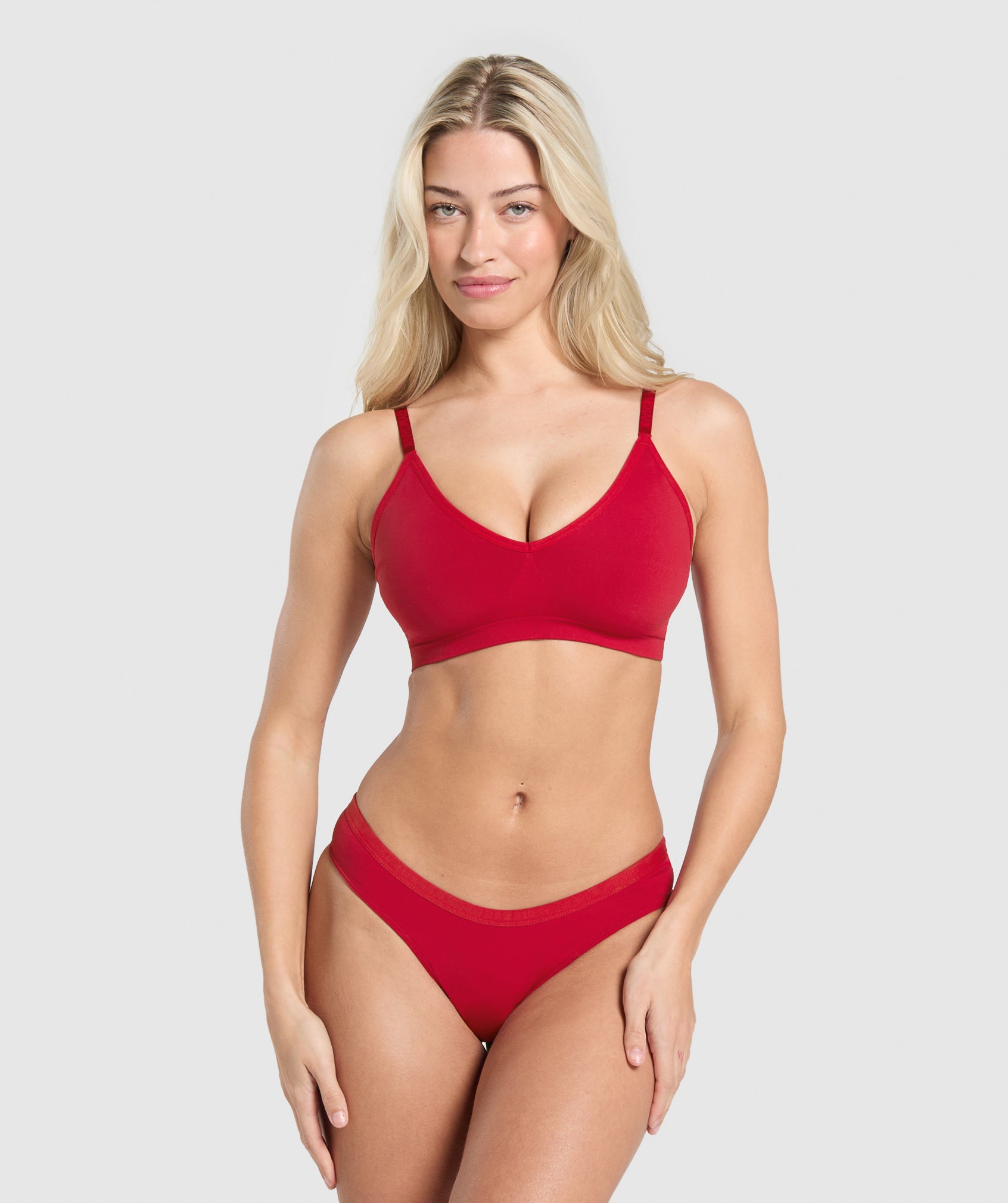 Women's Gymshark Seamless V Neck Bralette Carmine Red