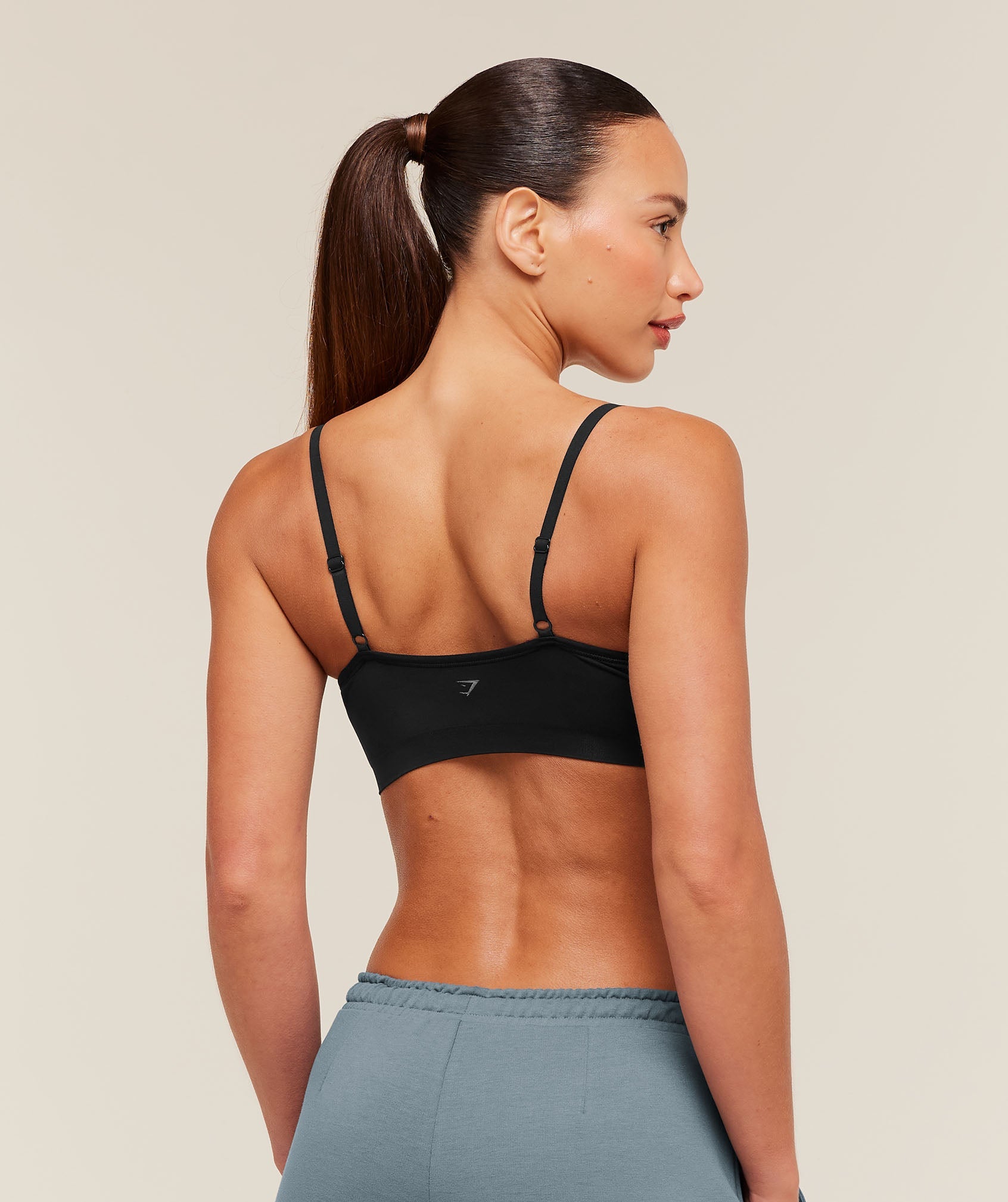 Women's Gymshark Featherform V-Neck Bralette Black