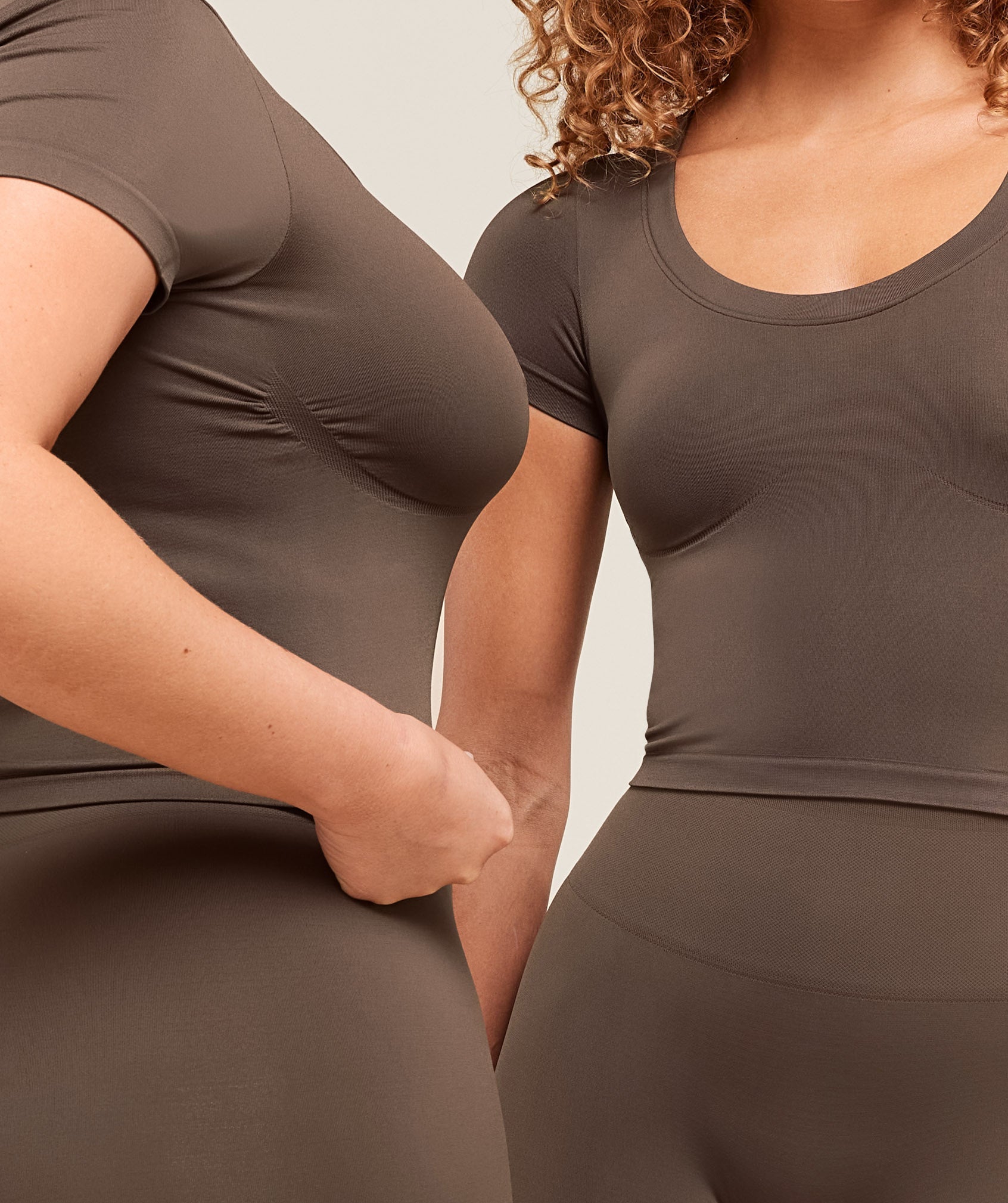 Women's Gymshark Soft Sculpt Midi T-Shirt Walnut Brown