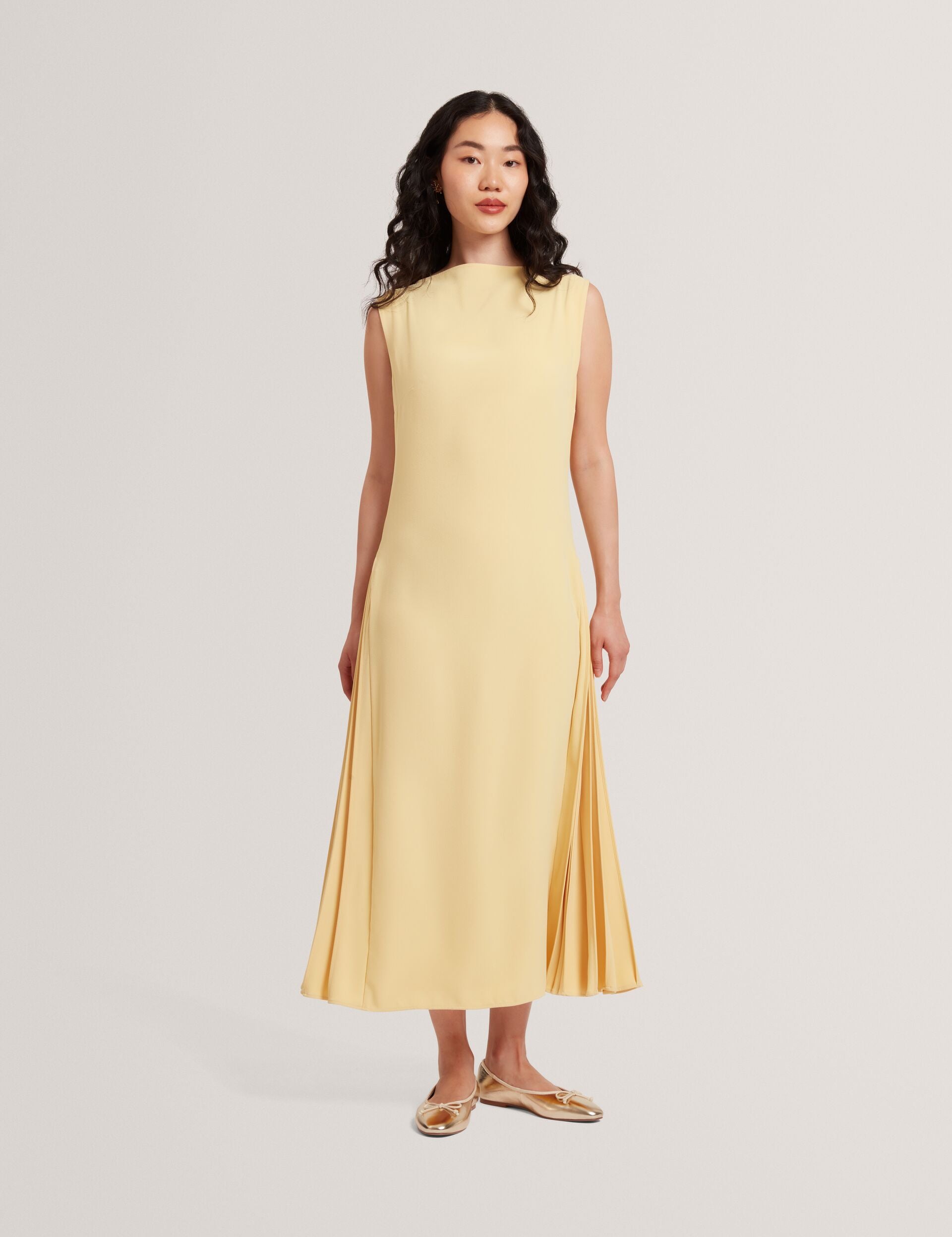 #color_light-yellow