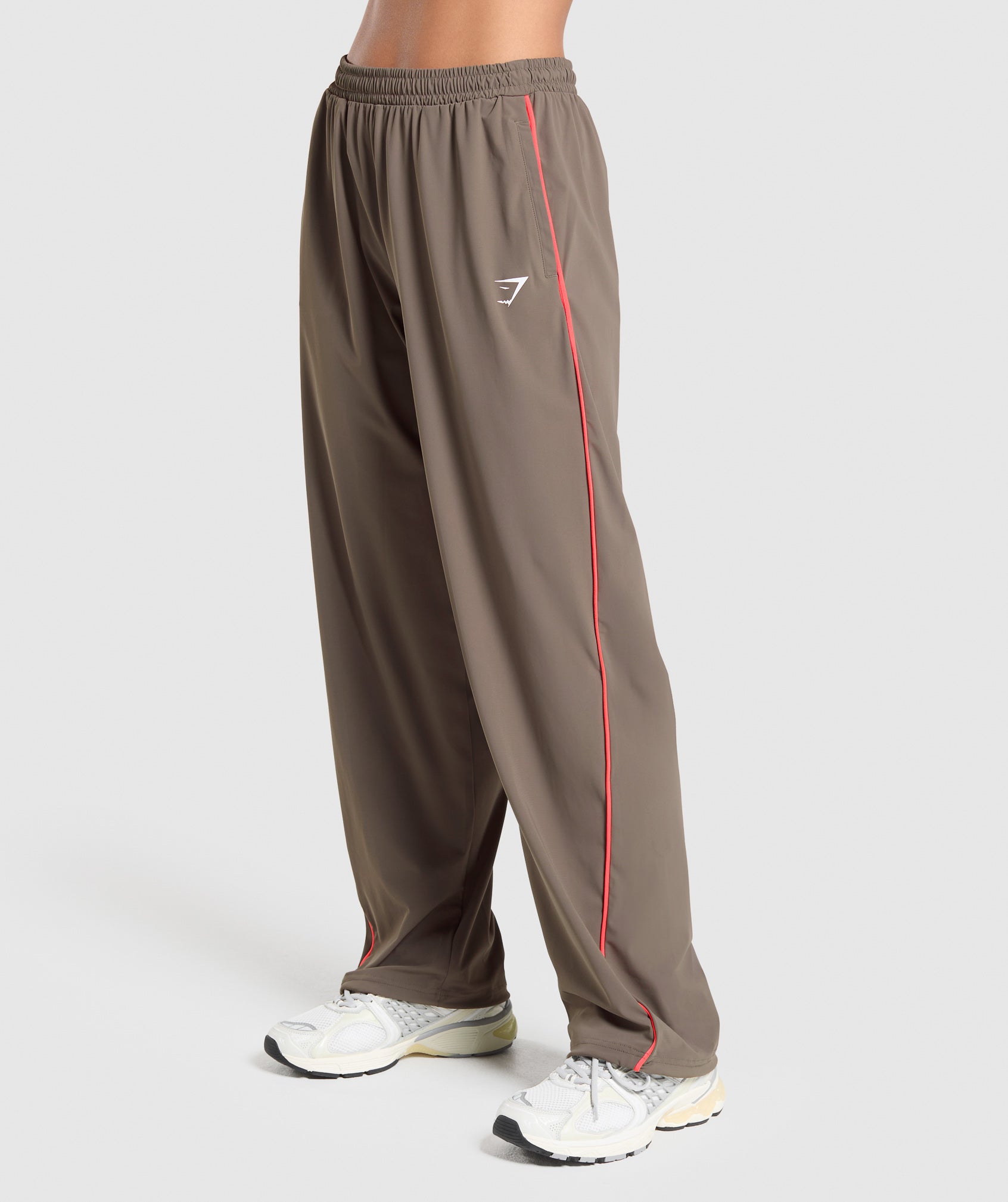 Women's Gymshark Stitch Feature Woven Pants Camo Brown