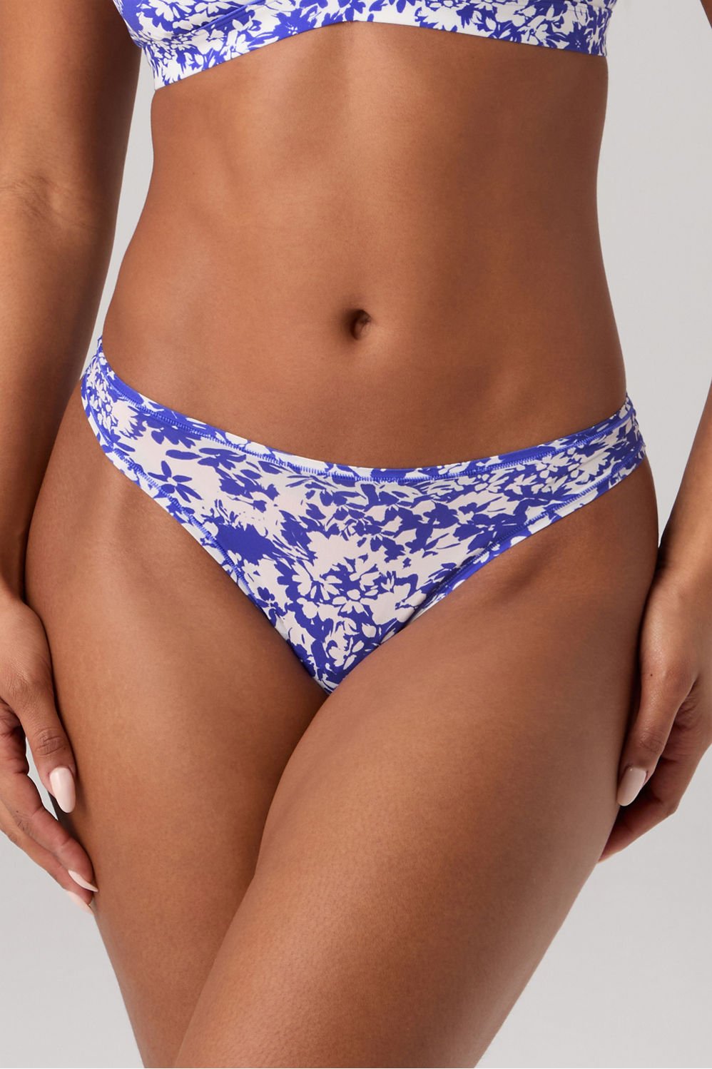 #color_sapphire-sky-flirty-floral