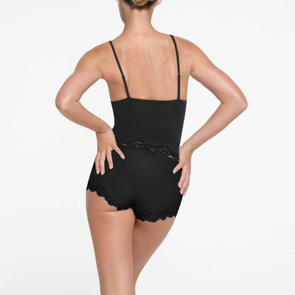 Skims Fits Everybody Lace Triangle Cami Onyx