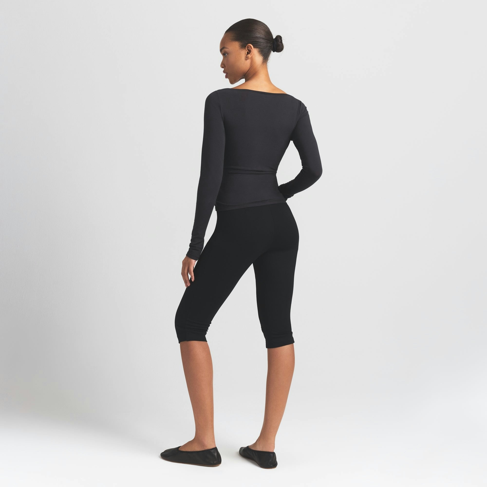 Skims Cotton Jersey Long Sleeve Boatneck Top Soot