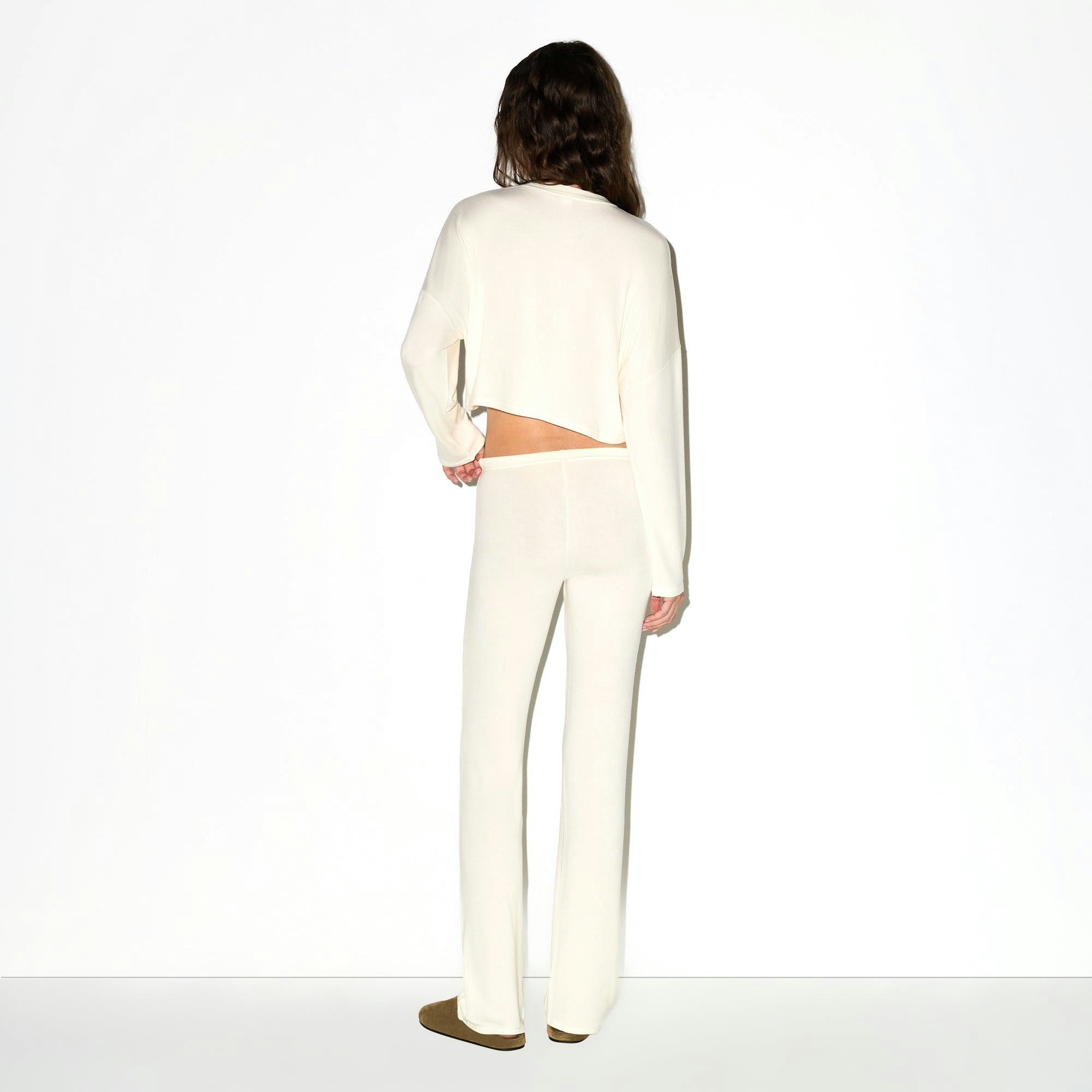 LIGHTWEIGHT MODAL CROPPED HENLEY