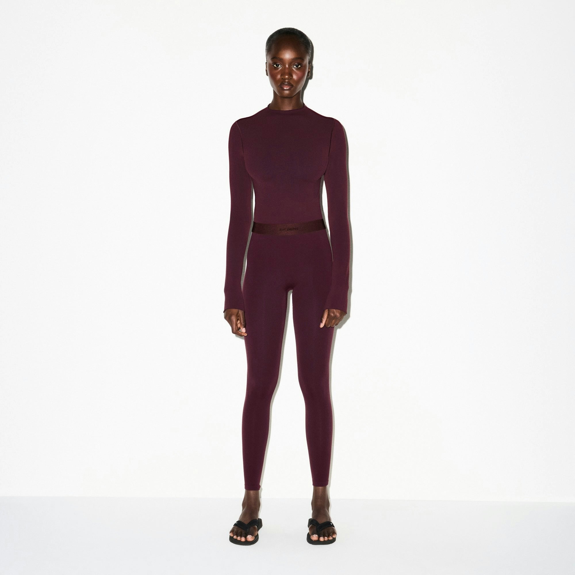 Skims Nikeskims Vintage Seamless Mock Neck Crop Top Currant