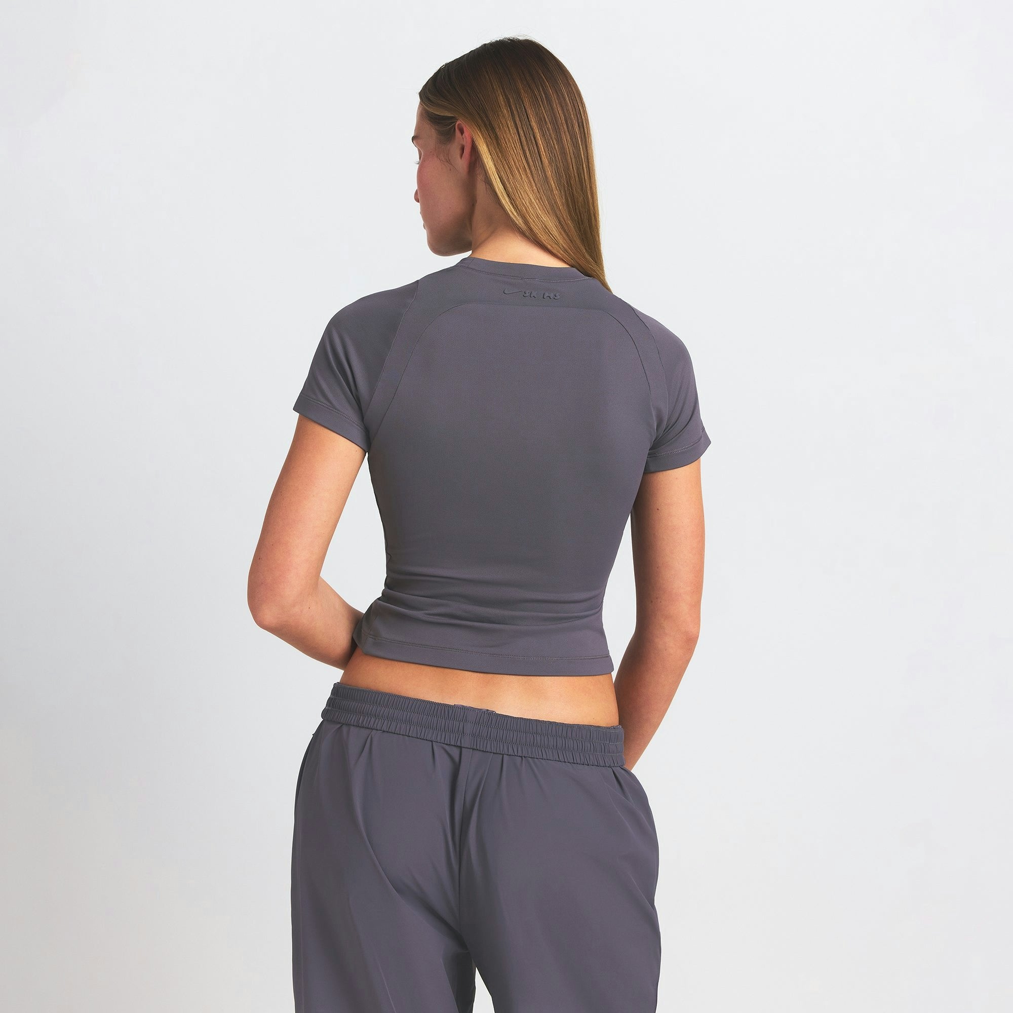 Skims Nikeskims Airy Baby Tee Raven
