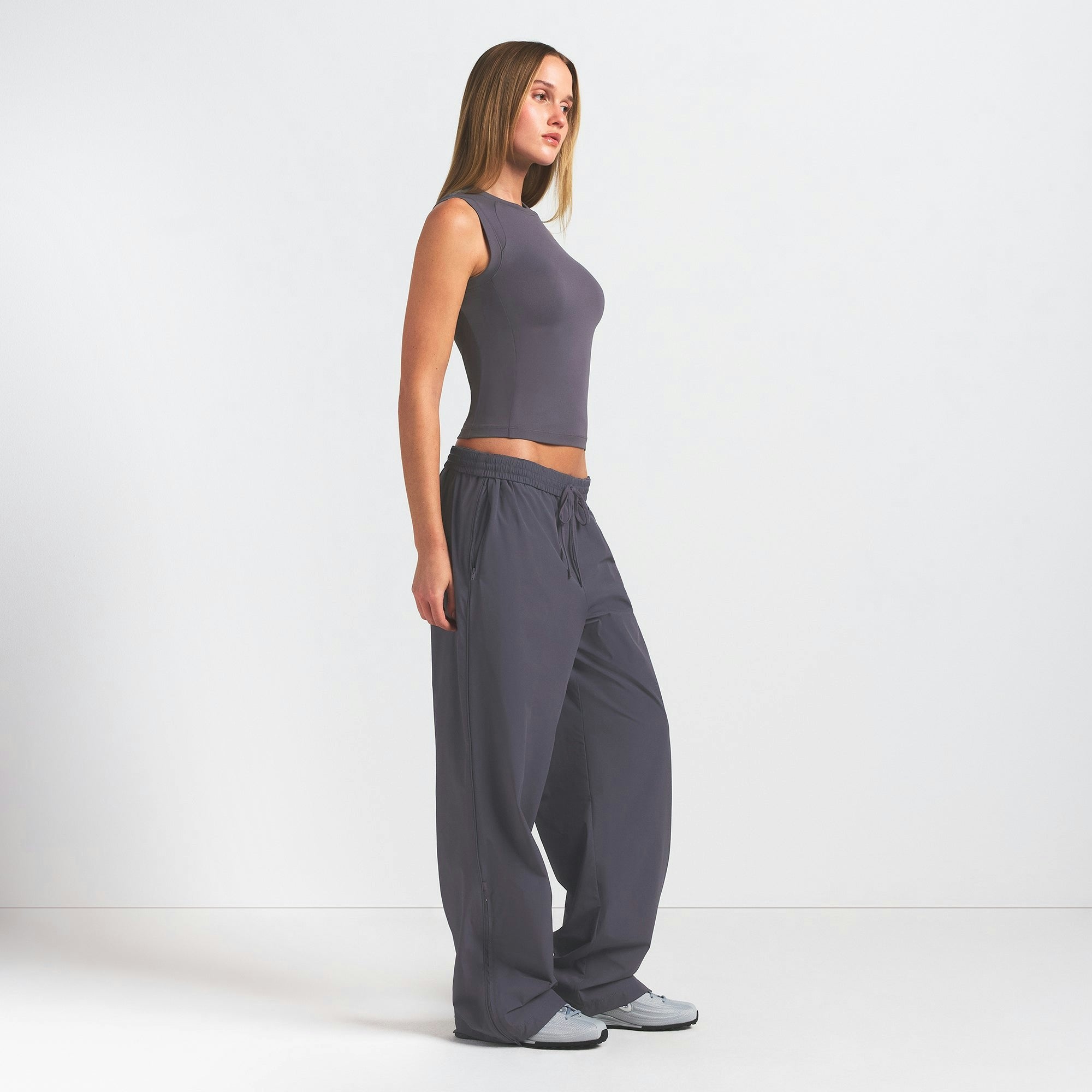 Skims Nikeskims Airy Muscle Tee Raven