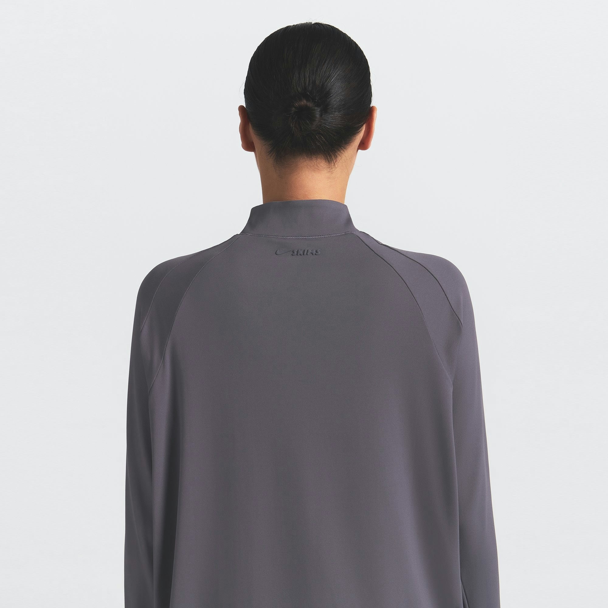 Skims Nikeskims Airy Long Sleeve Half Zip Raven