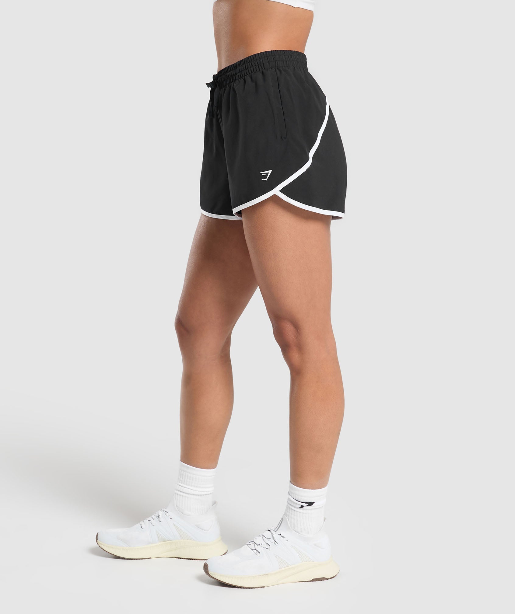 Women's Gymshark Training Contrast Loose Shorts 2.5" Black