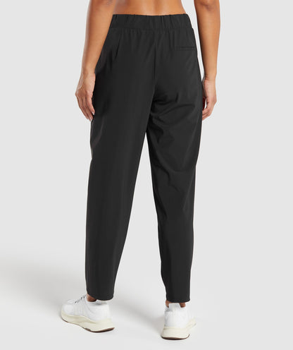 Women's Gymshark Tapered Woven Pants Black