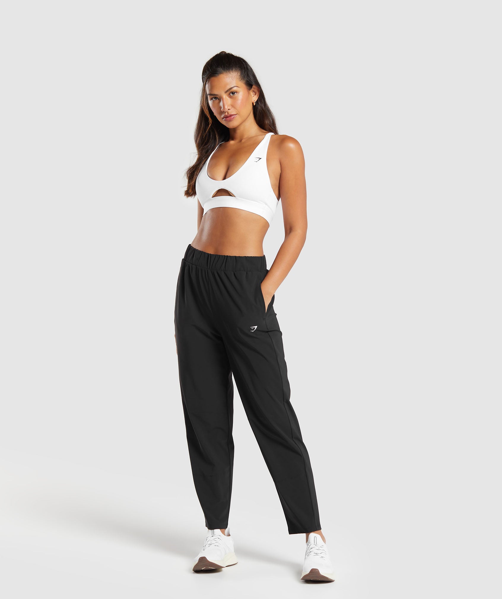 Women's Gymshark Tapered Woven Pants Black