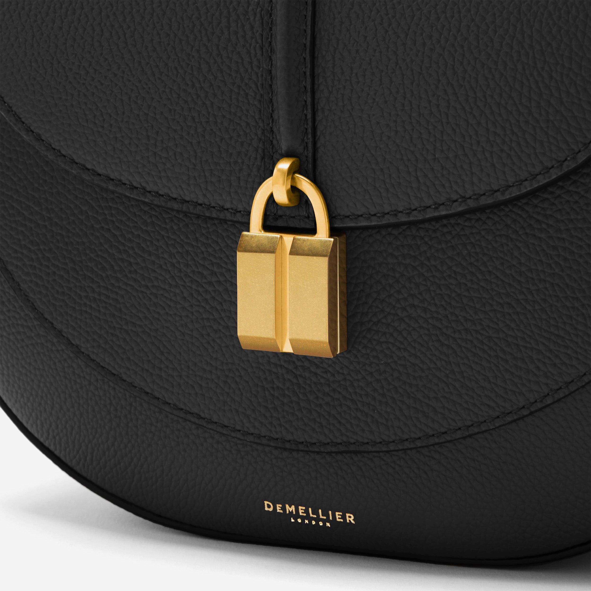 DeMellier The Siena Saddle black small grain