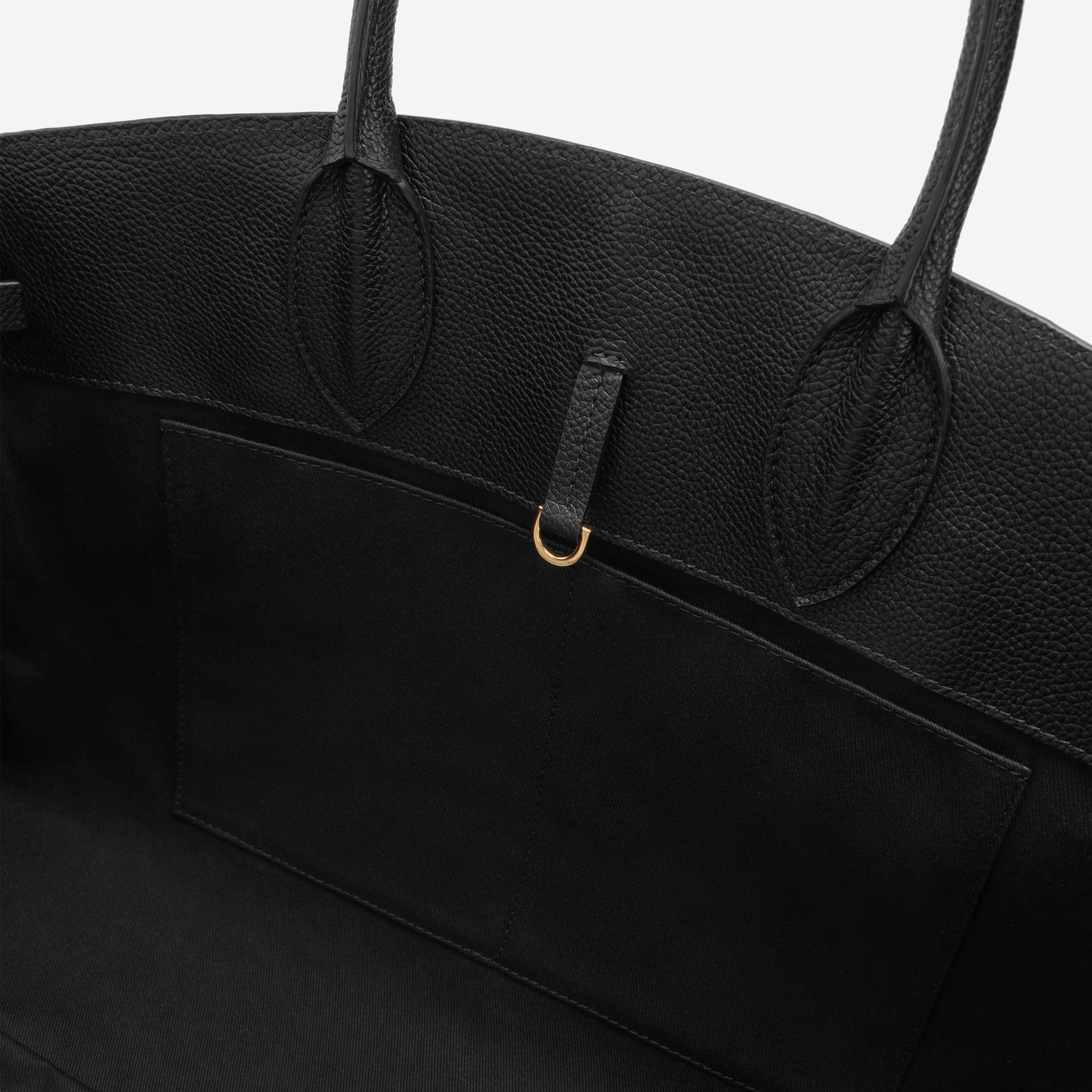 DeMellier The Hudson black small grain