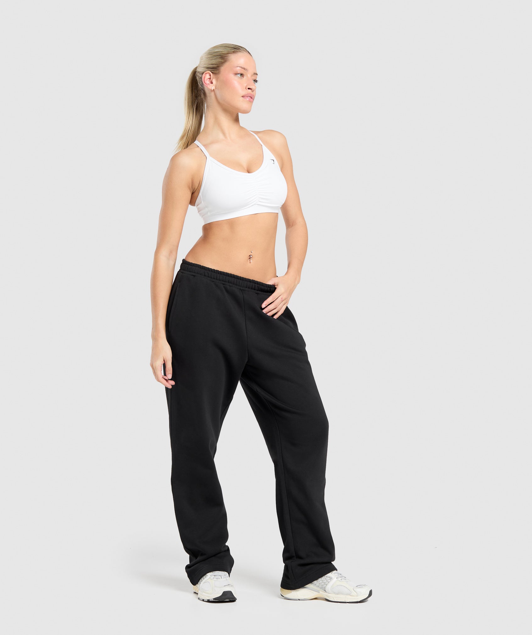 Women's Gymshark Training Fleece Straight Leg Joggers Black