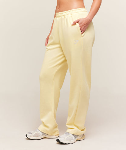 Women's Gymshark Training Fleece Straight Leg Regular Joggers Butter Yellow