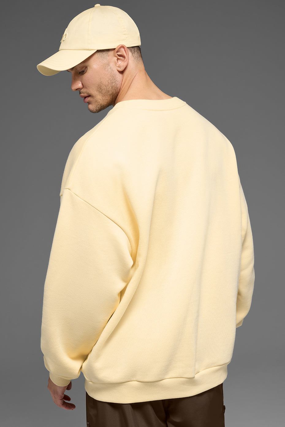 Alo Yoga Accolade Crew Neck Pullover