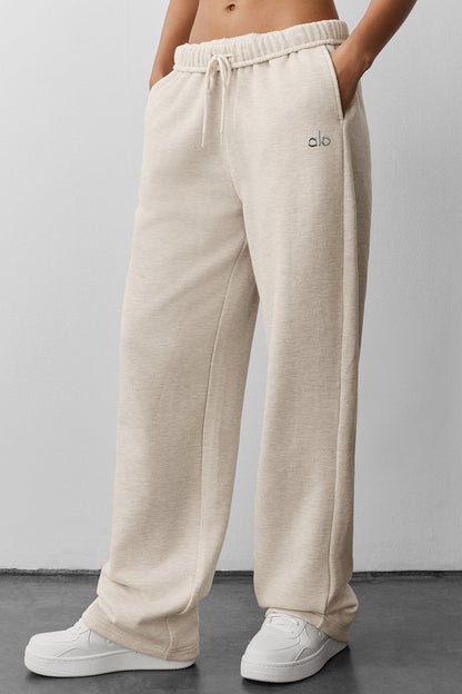 Alo Yoga Women'S Accolade Straight Leg Sweatpant