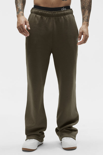 Alo Yoga Accolade Straight Leg Sweatpant