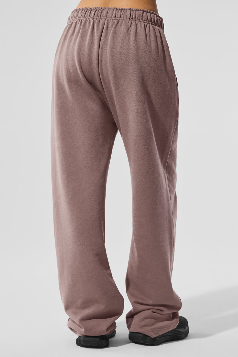 Alo Yoga Women'S Accolade Straight Leg Sweatpant